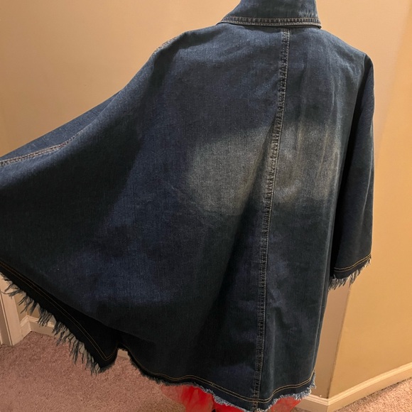 SHEIN Blue Denim Cape with Frayed Details - Picture 3 of 4